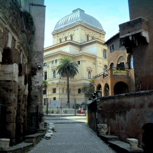 Schools Guided Tour- Ghetto and Synagogue